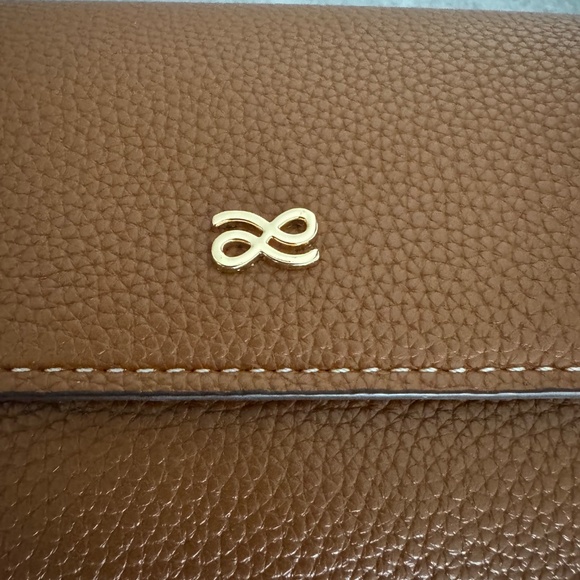 HOLB Treasure phone in PU - Picture 2 of 9